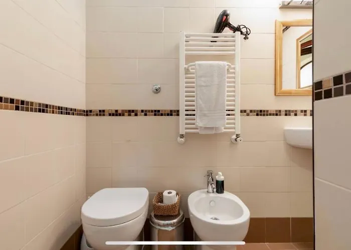 Center Coliseum Apartment Rom